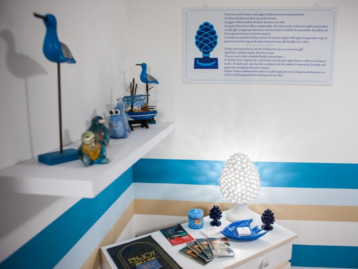 Casa Vacanze Terrasini Duomo エクステリア 写真